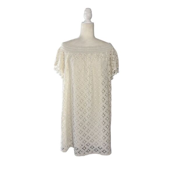 Charming Charlie Dresses & Skirts - Charming Charlie off-shoulder cream lace dress - L